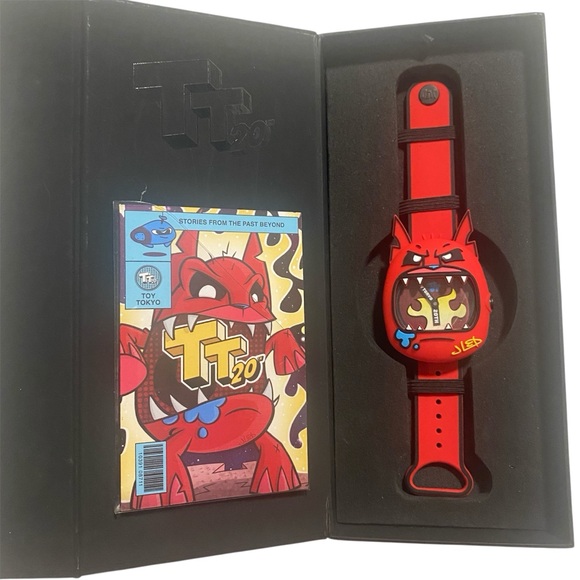 NIB Limited Edition Toy Tokyo x Misfit Fire Cat Watch 20th Anniversary - Picture 8 of 13